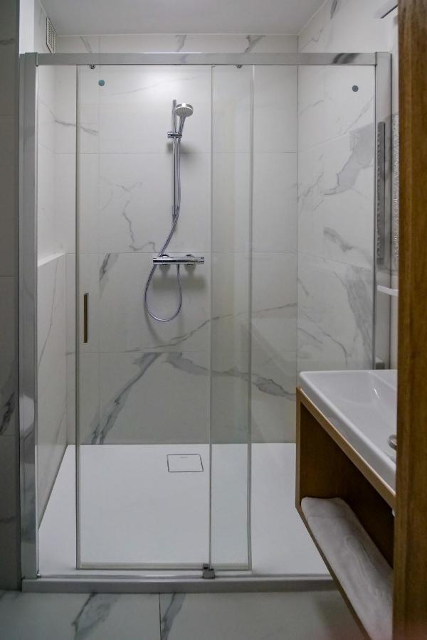 Hotel Duet เฮลม์ ภายนอก รูปภาพ